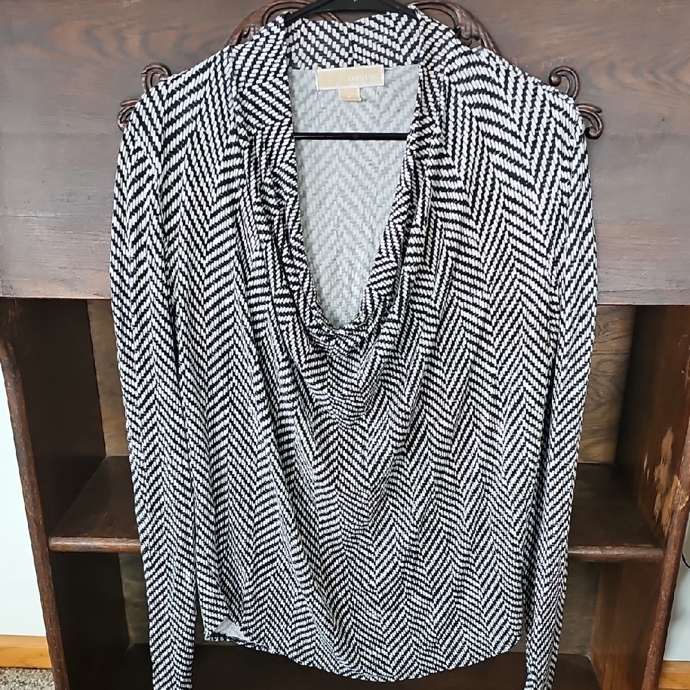 Michael Kors Women's S Black White Geometric Scoop Neck Long Sleeve Blouse